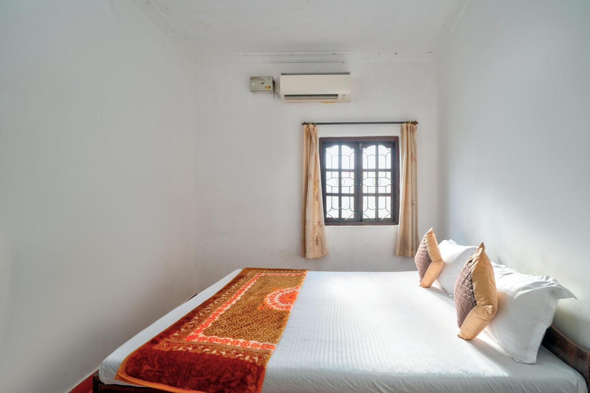 Om Sai Guest House Calangute Dış mekan fotoğraf